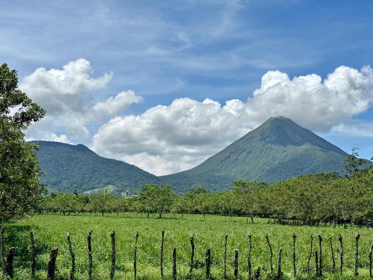 Oasis Arenal Villa Downtown Arenal Volcano View La Fortuna Exterior photo